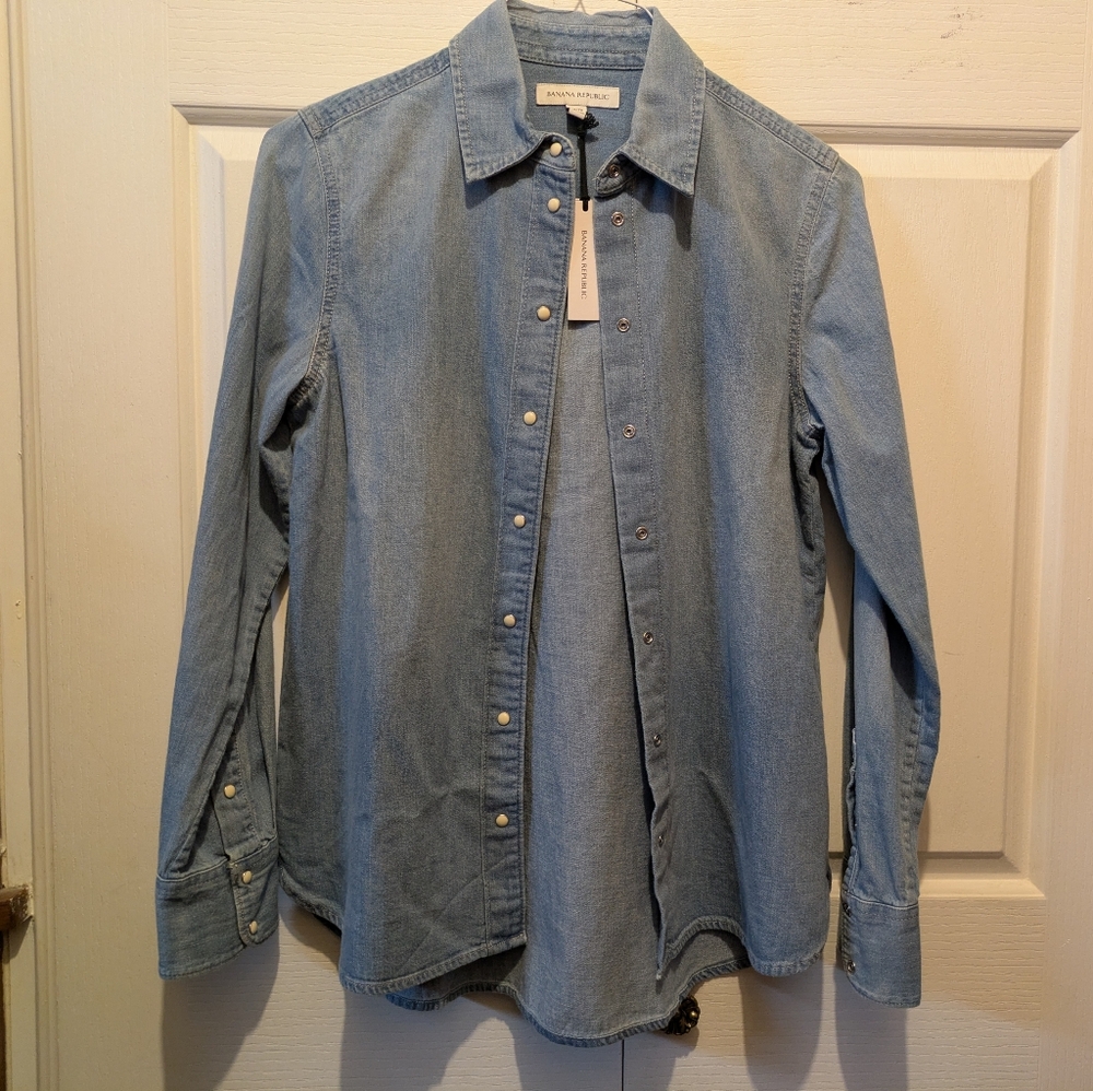Banana Republic The Perfect Denim Everyday Shirt Snap Buttons Size XS New! - Picture 4 of 15